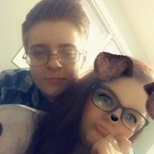 Meet your Posher, Derek